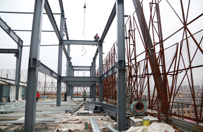 �ú�·����Խ����1500ƽ