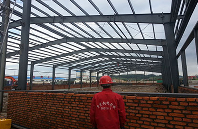 ������������˾���Լ1800ƽ